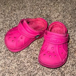 5/$25 Winter crocs sz 6